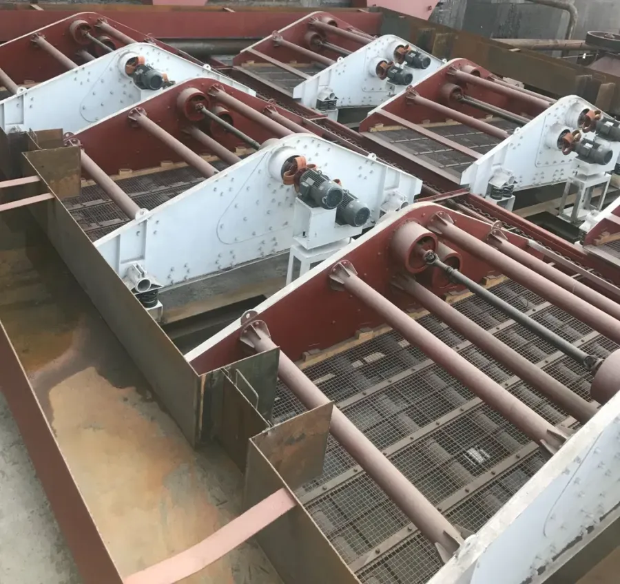 Robust Vibrating Screen Designed for Mining Operations E - product detail 4