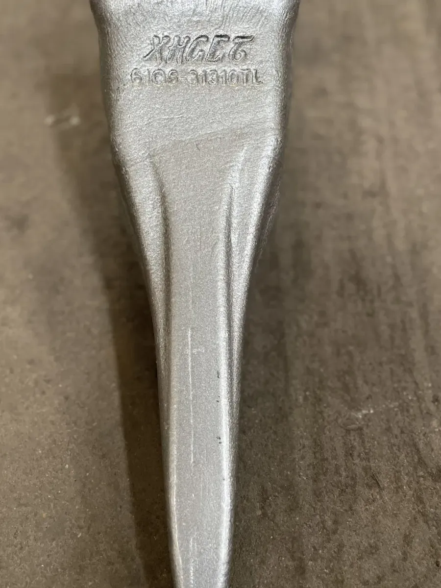 Unmatched Durability Sk200RC Alloy Steel Excavator Bucke - product detail 5
